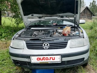 2000 Volkswagen Passat B5, серебристый, 155000 рублей, вид 1
