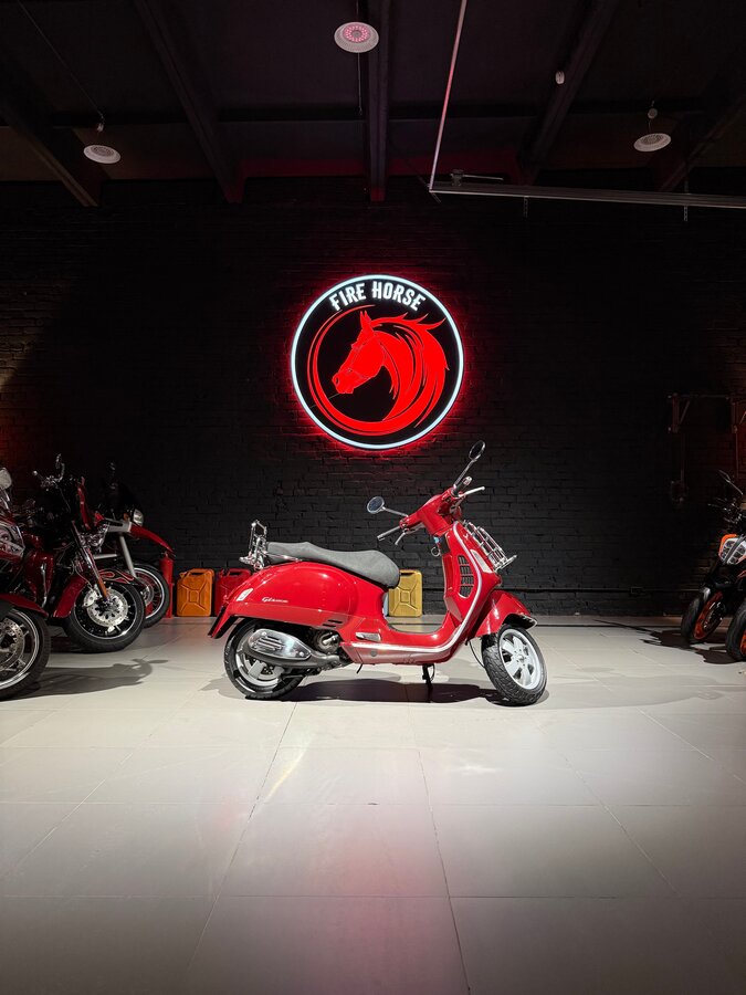 Vespa GTS 250