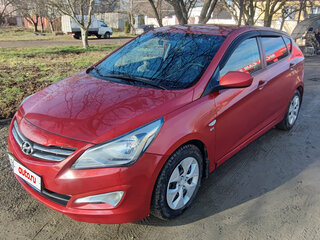 2016 Hyundai Solaris I Рестайлинг, красный, 900000 рублей, вид 1