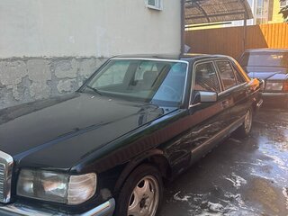 1990 Mercedes-Benz S-Класс 260 II (W126) Рестайлинг, чёрный, 790000 рублей, вид 1
