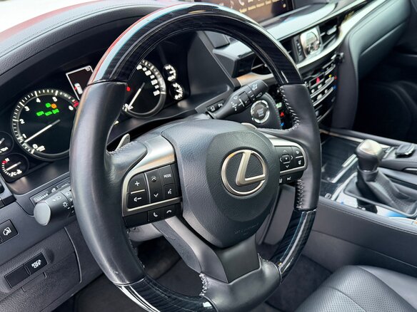 2017 Lexus LX 570 III Рестайлинг 2, белый - вид 18