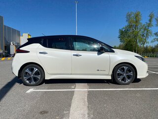 2018 Nissan Leaf II (ZE1), белый, 1650000 рублей, вид 4