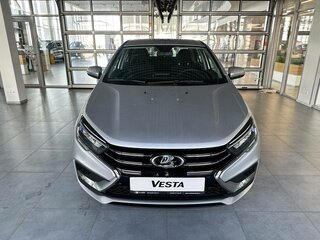 2026 Lada (ВАЗ) Vesta I Рестайлинг (NG), серебристый, 1880000 рублей, вид 2
