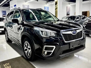 2021 Subaru Forester V, чёрный, 3000000 рублей, вид 1