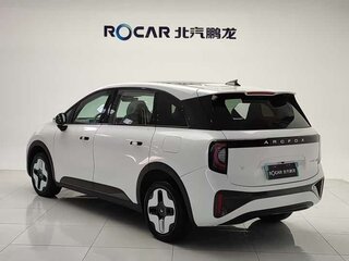 2024 Arcfox Kaola, белый, 1690000 рублей, вид 4
