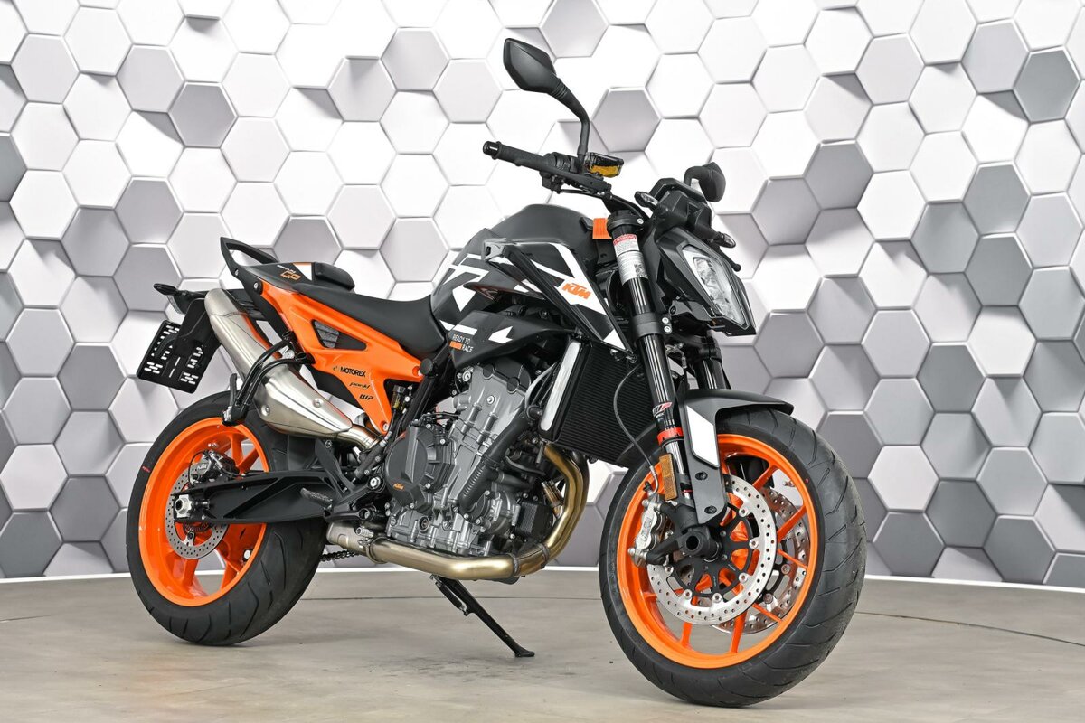 KTM 890 Duke GP