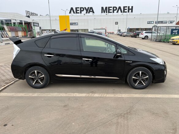 2011 Toyota Prius III (XW30), чёрный, 950000 рублей - вид 7