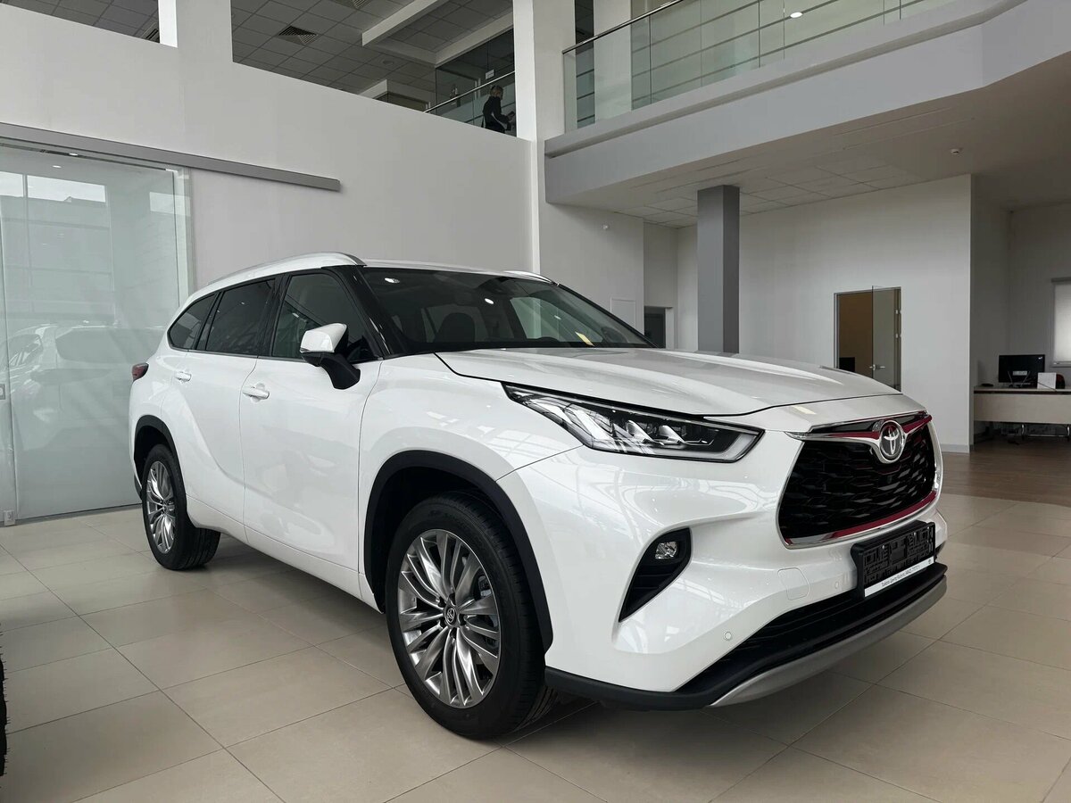 Toyota Highlander IV (XU70)