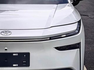 2025 Toyota bZ3X 58.3 kWh, белый, 2259000 рублей, вид 4
