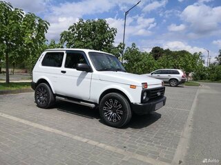 2018 Lada (ВАЗ) 2121 (4x4) Urban I Рестайлинг, белый, 651000 рублей, вид 1