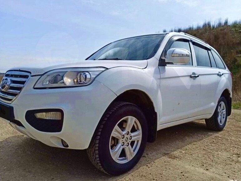 Купить б/у Lifan X60 I 1.8 MT (128 л.с.) бензин механика в Керчи: белый ...