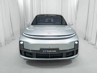 2024 LiXiang L7 42.8 kWh I Рестайлинг, серебристый, 6700000 рублей, вид 1