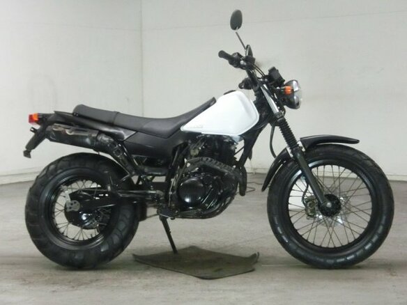 2005 Yamaha TW225, белый - вид 13