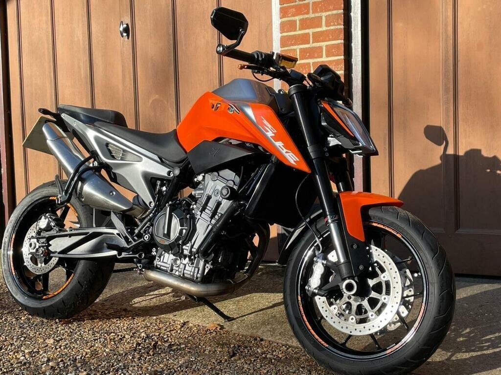 KTM 790 Duke