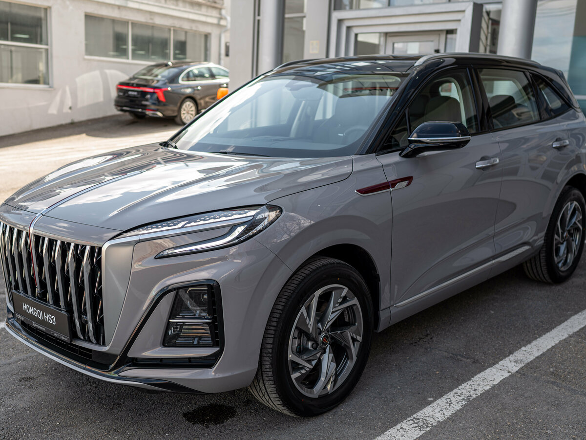 Hongqi HS3