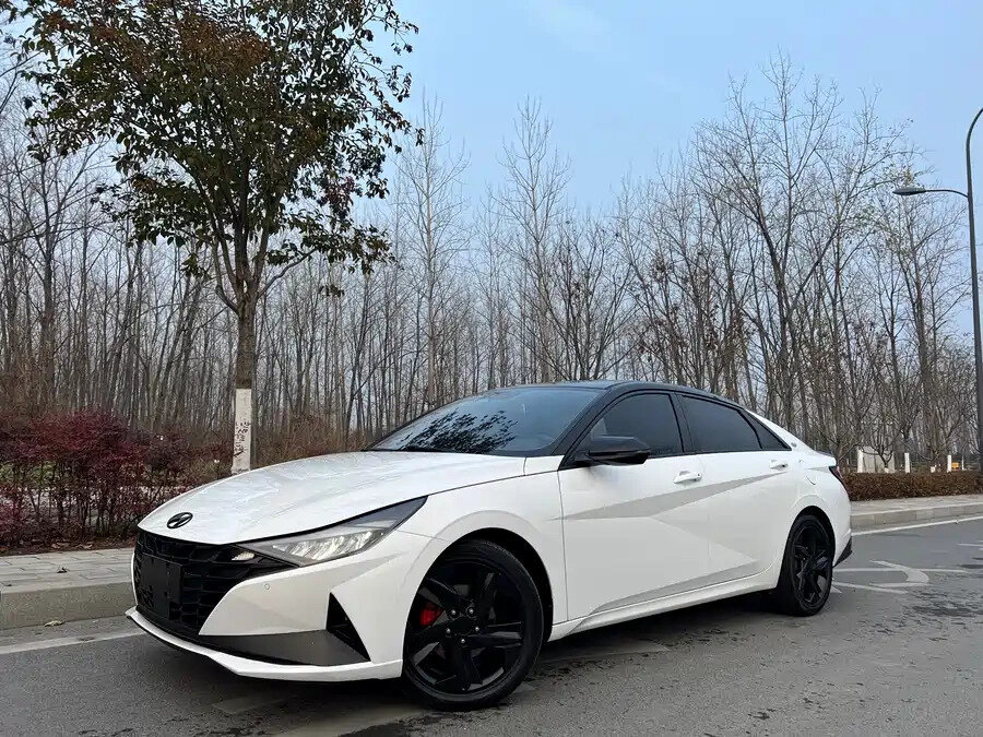 Hyundai Elantra VII (CN7)