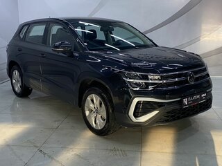 2025 Volkswagen Tharu 300 TSI I Рестайлинг, серый, 3099000 рублей, вид 2