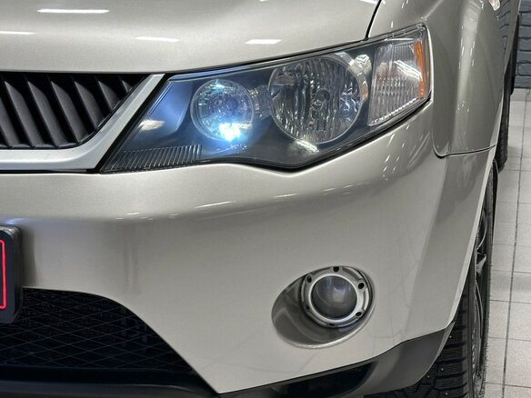 2008 Mitsubishi Outlander II, бежевый, 1097000 рублей - вид 3