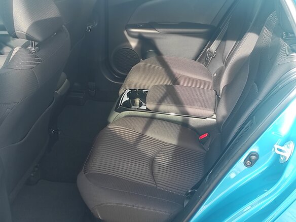 2018 Toyota Prius PHV ZVW52 Prime IV (XW50), синий, 2250000 рублей - вид 10