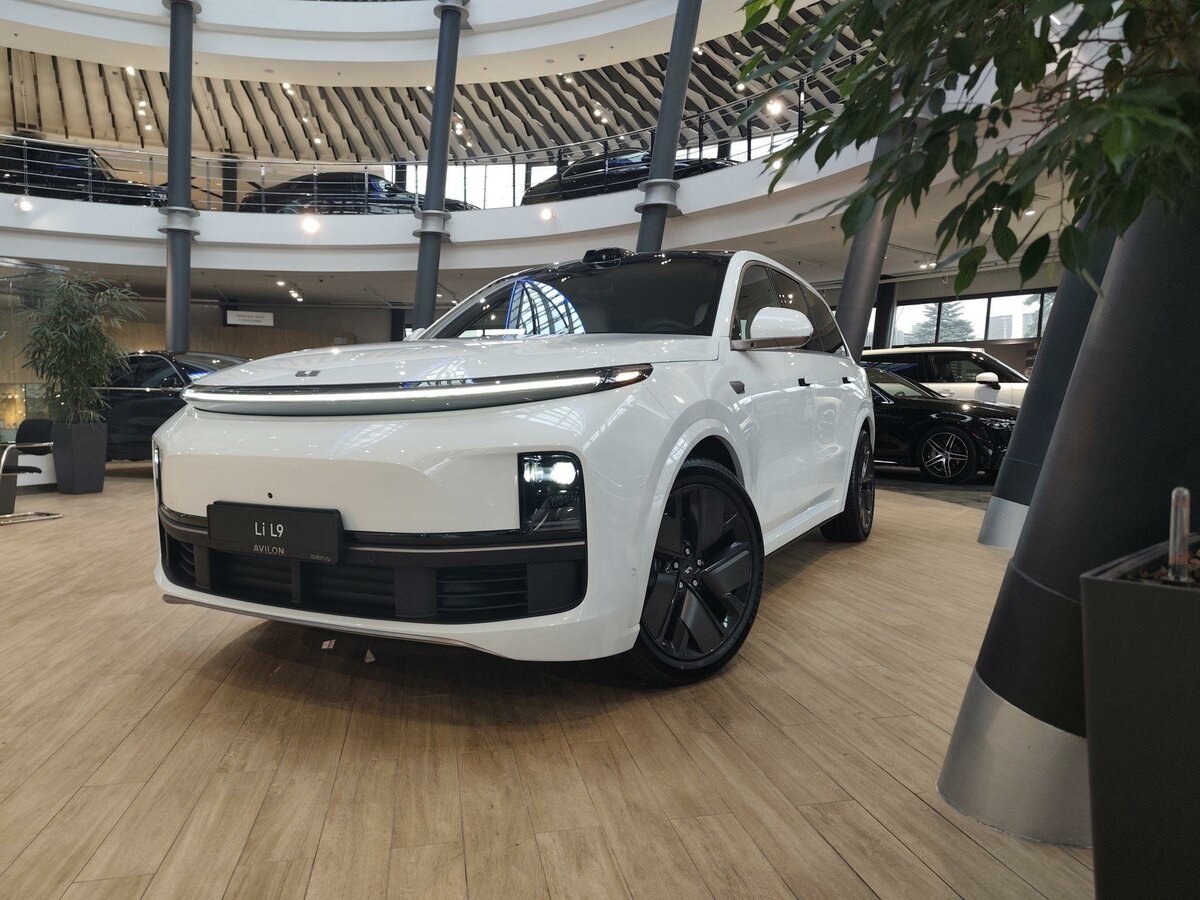 Li Auto (Lixiang) L9 52.3 kWh I Рестайлинг