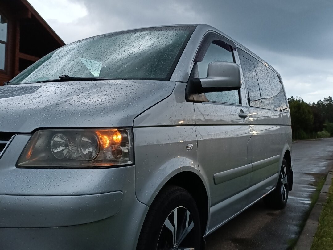 Volkswagen Multivan 2005 года