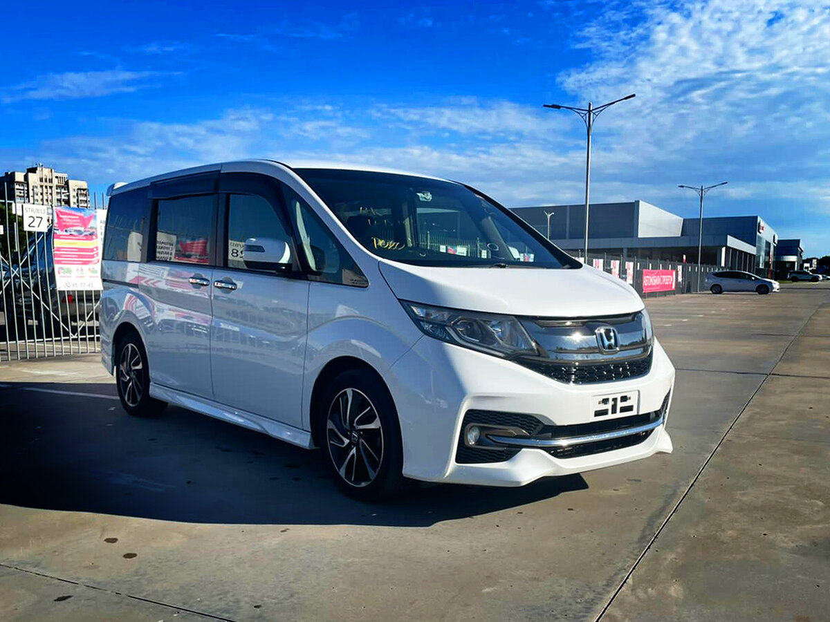 Honda Stepwgn modulo x 2016