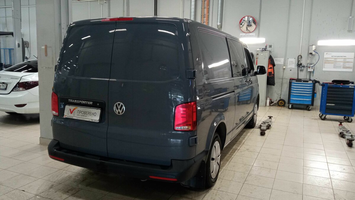 VW Transporter 2021