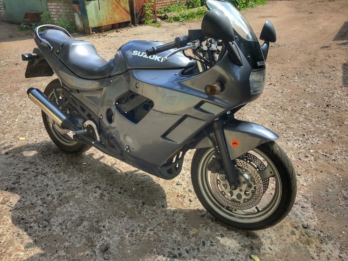 Сузуки катана 400