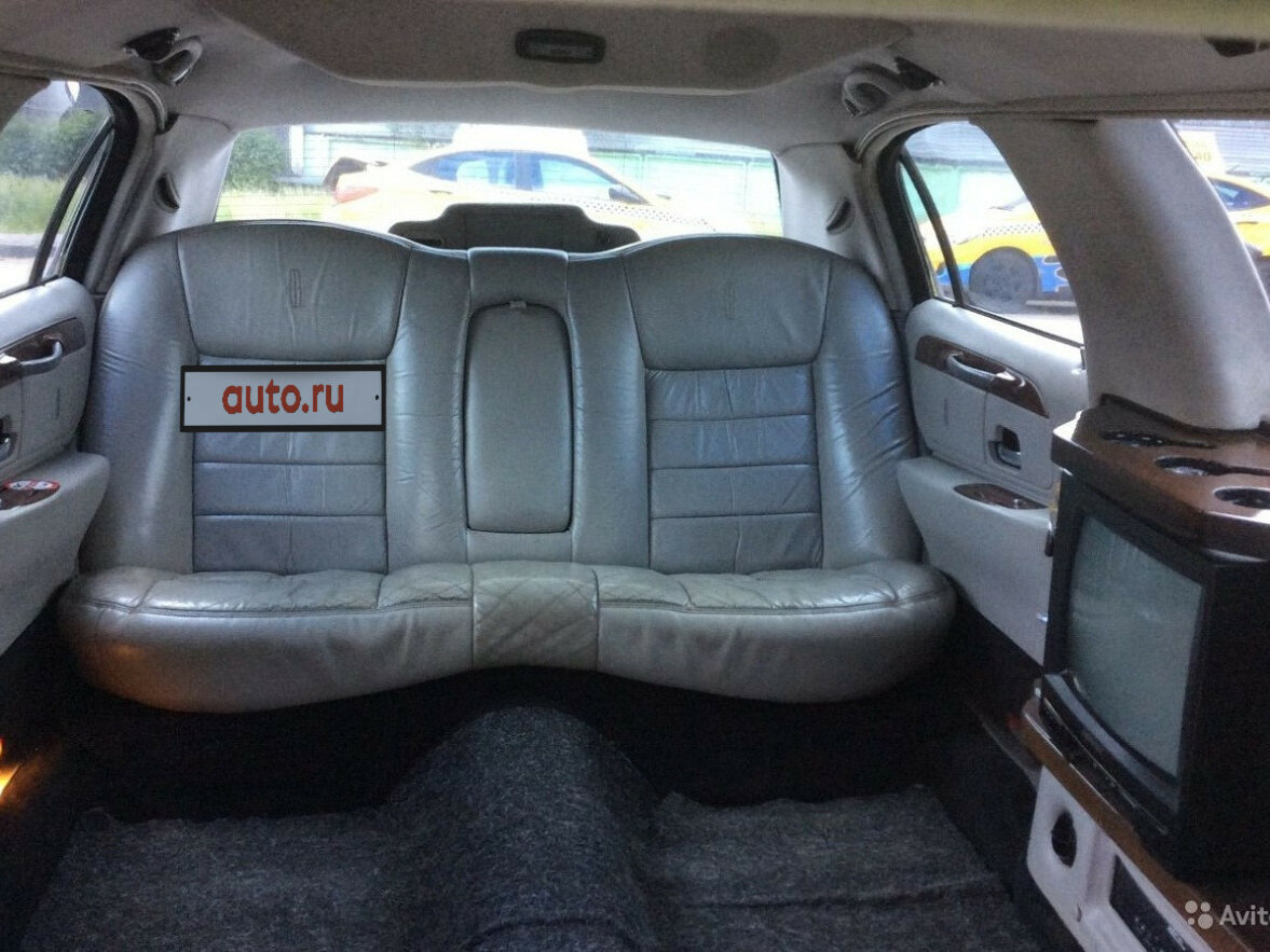 Town car 4 6 2001 салон