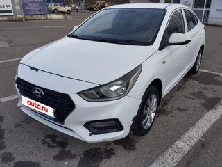 2019 Hyundai Solaris II, белый, 920000 рублей, вид 1