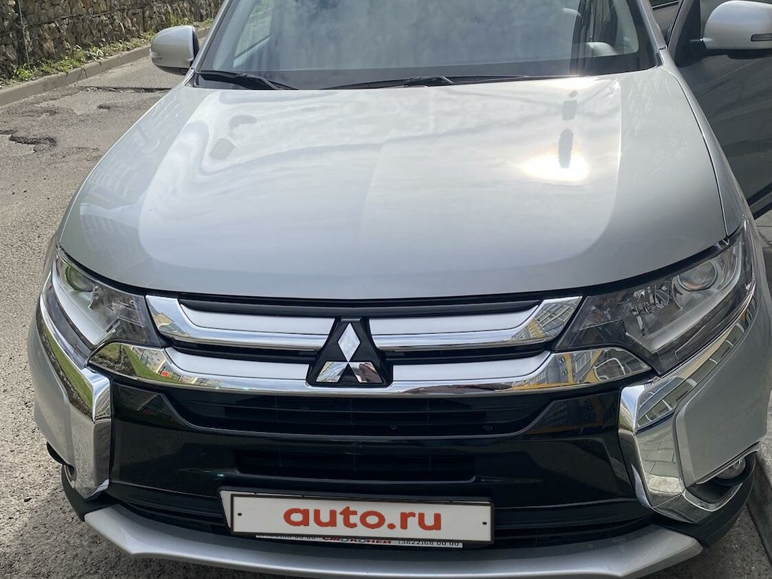 Купить б/у Mitsubishi Outlander III Рестайлинг 2 2.4 CVT (167 л.с.) 4WD ...
