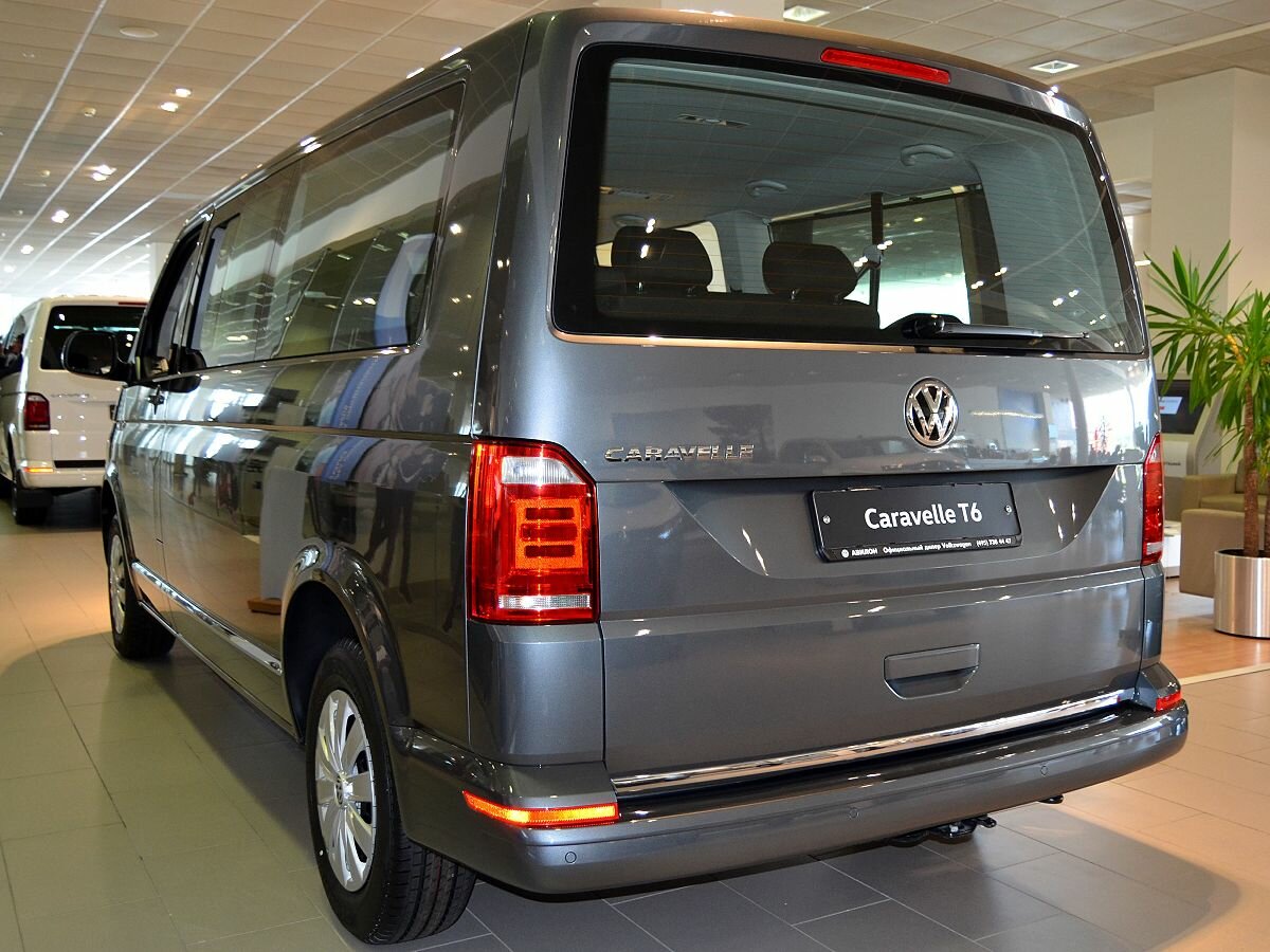 VW Caravelle с крышей