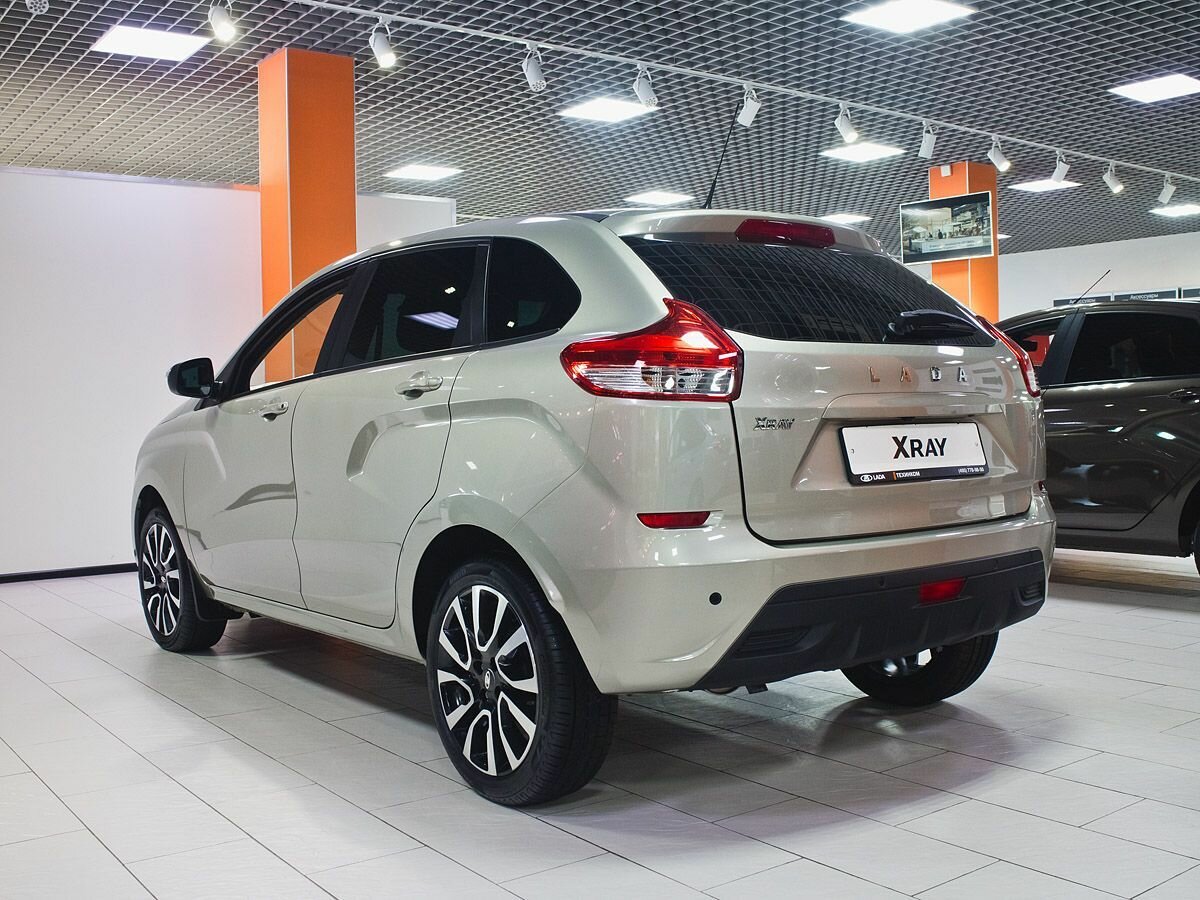 Спойлер "Чистое стекло" для Лада Х Рей (в цвет автомобиля) с 2016 г.в. купить