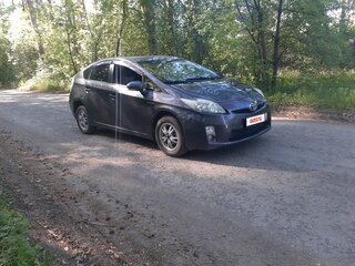 2010 Toyota Prius III (XW30), серый, 900000 рублей, вид 1