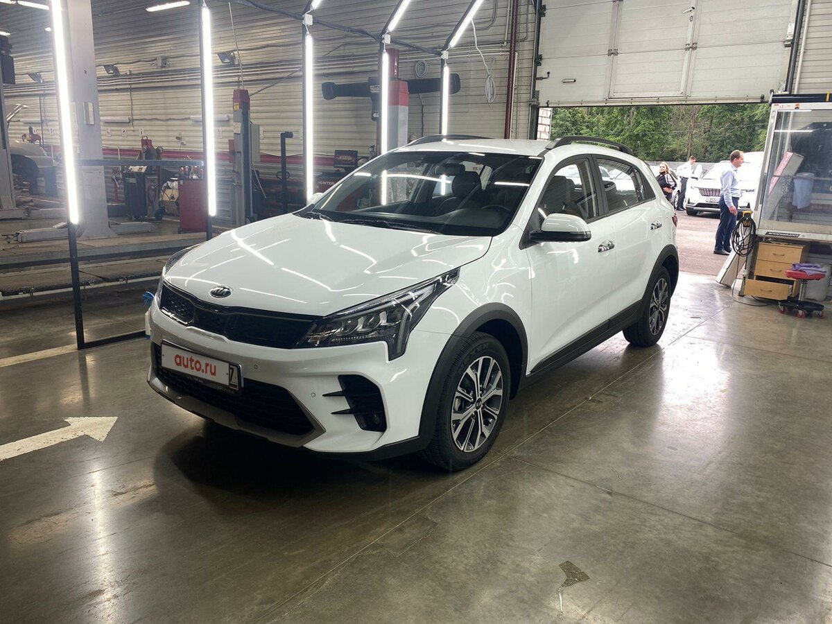 Купить б/у Kia Rio IV Рестайлинг X 1.6 AT (123 л.с.) бензин автомат в ...