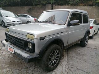 2005 Lada (ВАЗ) 2121 (4x4) Фора I Рестайлинг, серебристый, 900000 рублей, вид 1