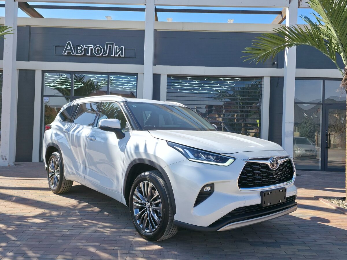 Toyota Highlander IV (XU70)