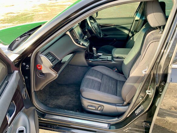 2015 Toyota Crown XIV (S210) Рестайлинг, чёрный, 2390000 рублей - вид 18