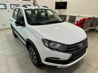 2026 Lada (ВАЗ) Granta Cross I Рестайлинг, белый, 1213739 рублей, вид 2