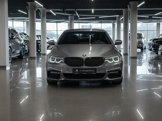 2017 BMW 5 серии 530d xDrive VII (G30/G31/G38), серый, 3700000 рублей, вид 3