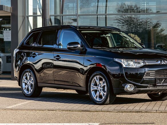 2014 Mitsubishi Outlander III, чёрный, 1335000 рублей - вид 6