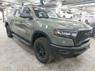 2025 Ram 1500 Crew Cab V Рестайлинг, зелёный, 9500000 рублей, вид 1