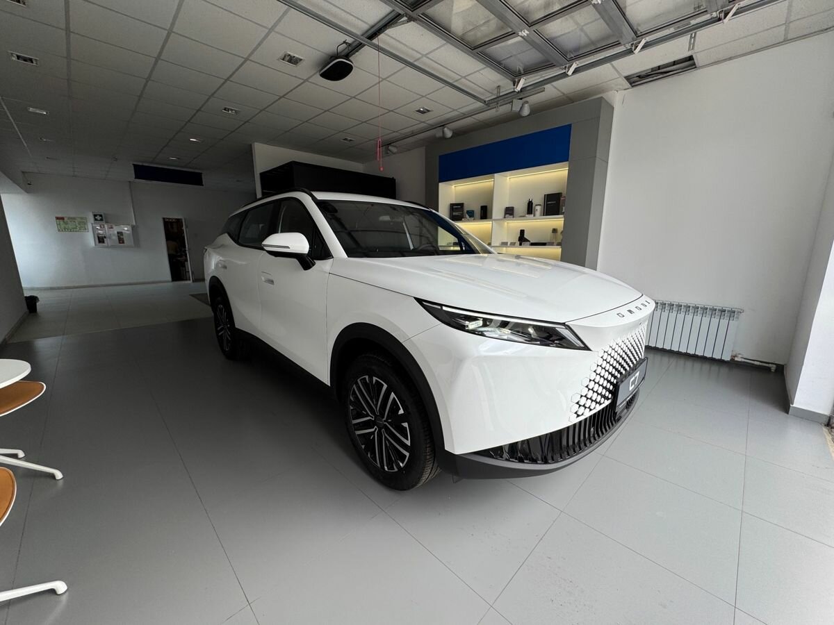 Omoda C7