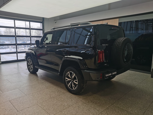 2026 Tank 300 I, чёрный, 4799000 рублей - вид 2