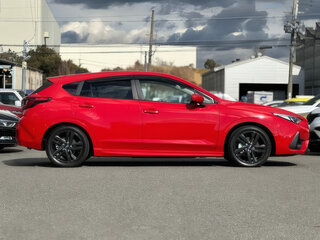 2022 Subaru Impreza V Рестайлинг, красный, 1240555 рублей, вид 5