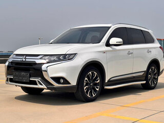 2021 Mitsubishi Outlander III Рестайлинг 3, белый, 1950999 рублей, вид 1