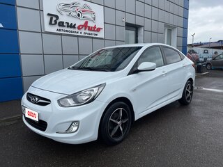 2012 Hyundai Solaris I, белый, 897000 рублей, вид 1
