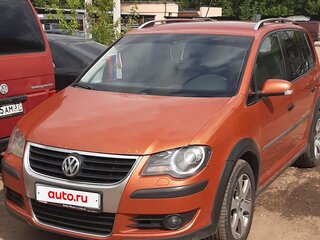 2008 Volkswagen Touran Cross I Рестайлинг, оранжевый, 850000 рублей, вид 1