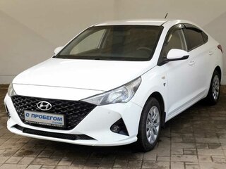 2021 Hyundai Solaris II Рестайлинг, белый, 790000 рублей, вид 1