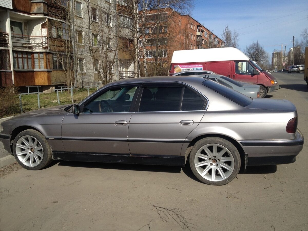 Бмв 7 рестайлинг